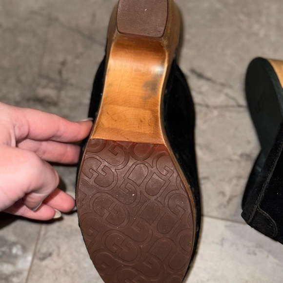 UGG Abbie Black Suede Wooden Clog Mules • Size 6 - Picture 10 of 11
